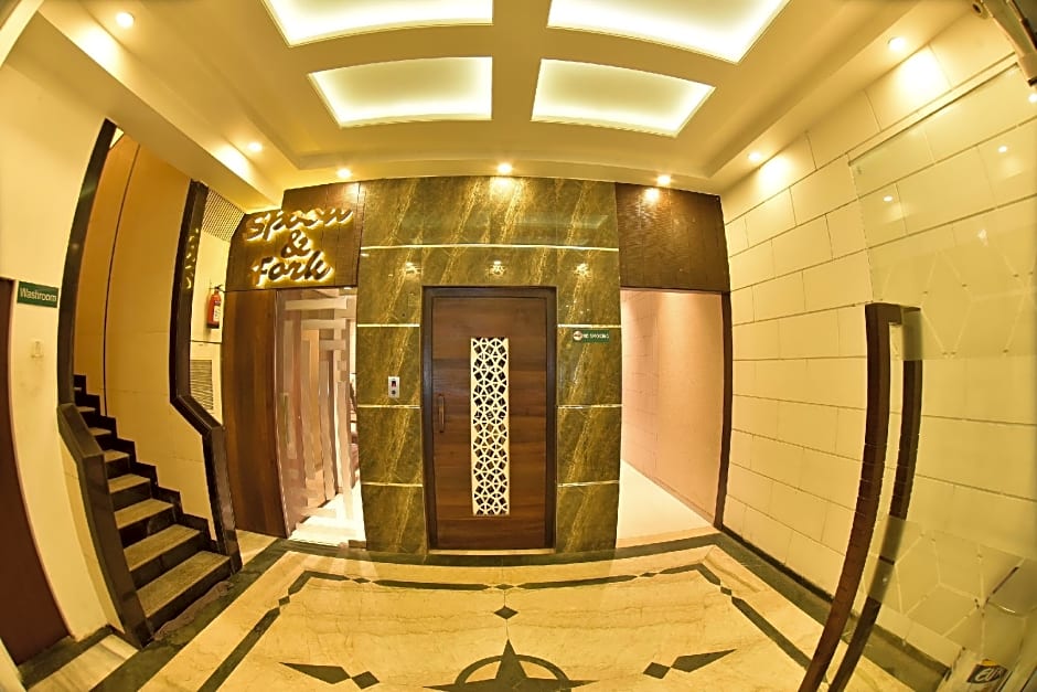 Photo 1 of 50 of Hotel Manama