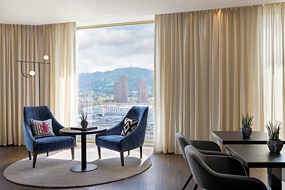 Renaissance Zurich Tower Hotel