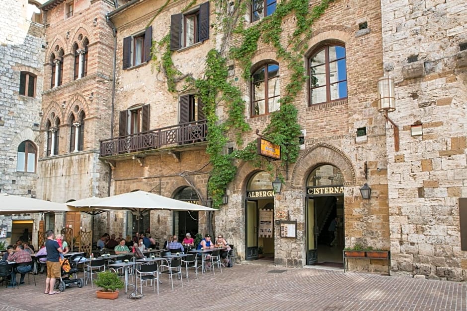 Hotel La Cisterna