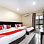 OYO 89960 Manjung Inn Hotel
