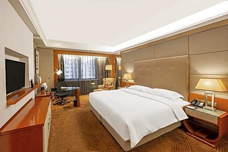 Superior Room with King Bed