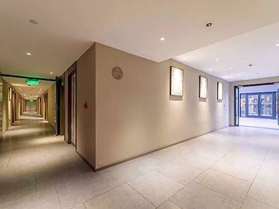Home Inn · Neo (Ningbo Railway Station North Square Branch)