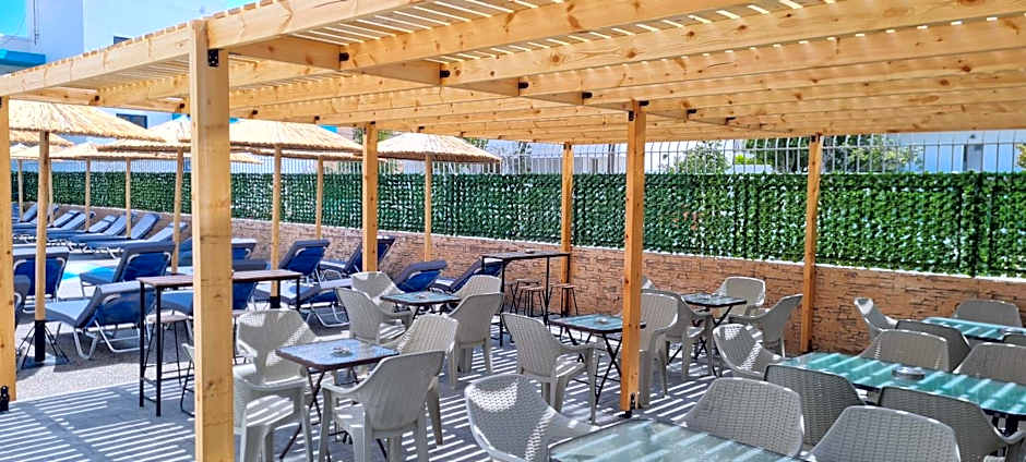 JP Pool & Apartments