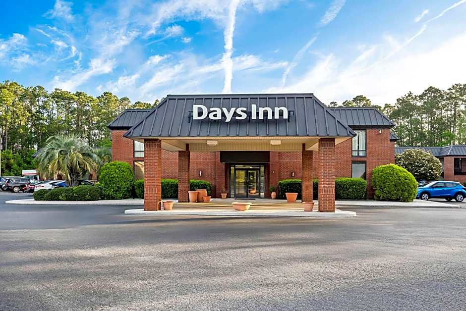 Days Inn by Wyndham Statesboro