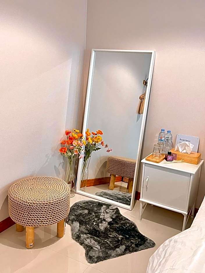 Por poshtel Kanchanaburi