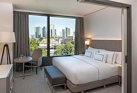 Meliá Premium Room with Skyline View