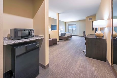 King Suite with Balcony and Sofa Bed - Non-Smoking