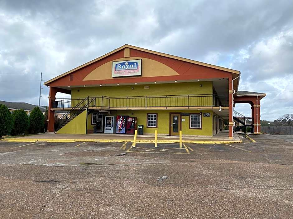 Royal Inn & Suites