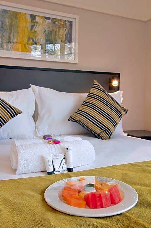 THE Pretoria Hotel