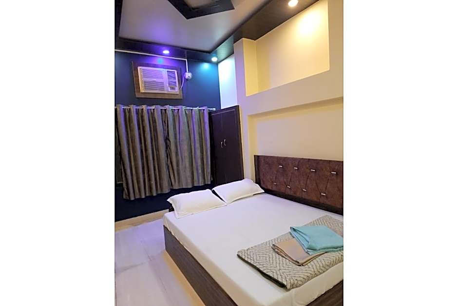 Khushi Paying Guest House