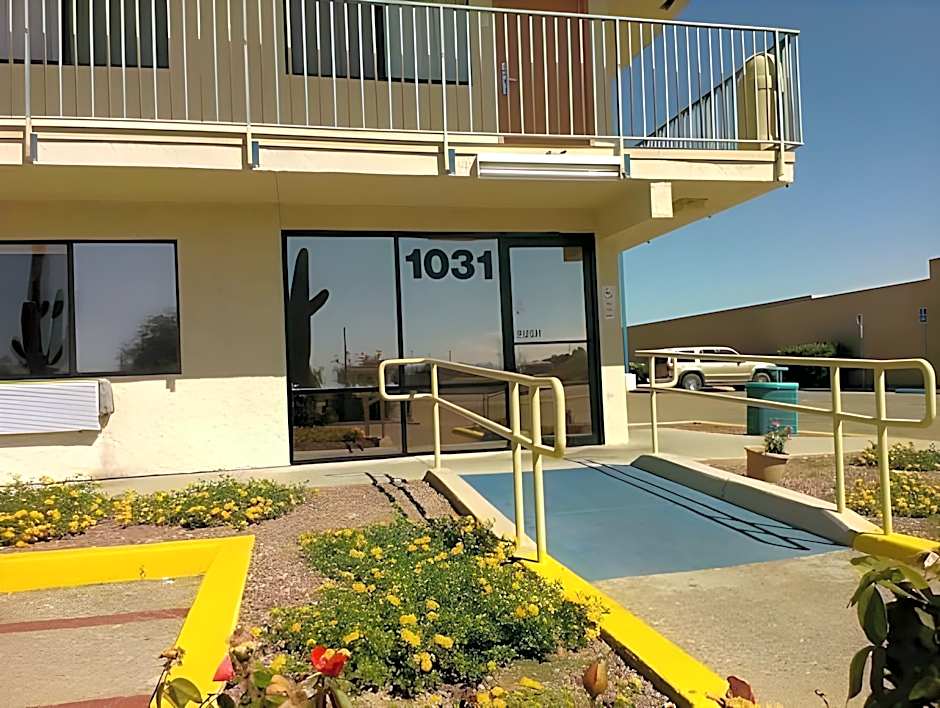 Super Inn Motel