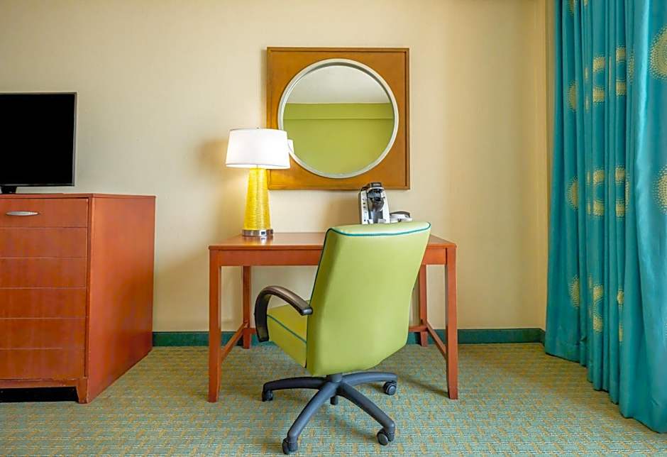 Holiday Inn & Suites Virginia Beach - North Beach By IHG