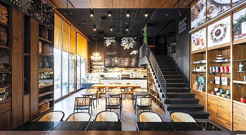 Just Sleep Kaohsiung Station