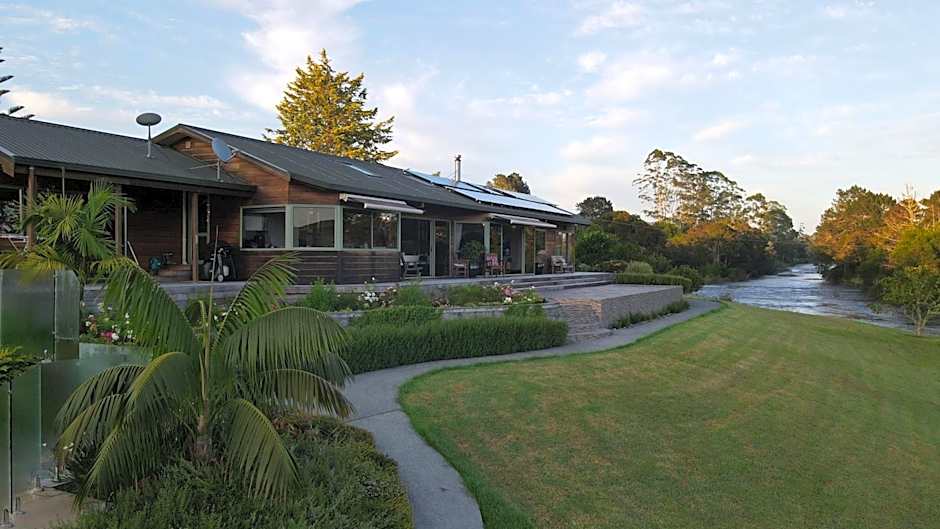 Te Awa Lodge