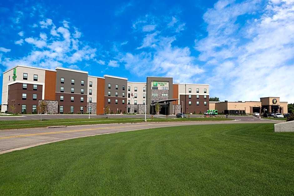 Holiday Inn Hotel & Suites Sioux Falls - Airport