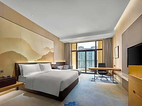 Deluxe King Room - High Floor