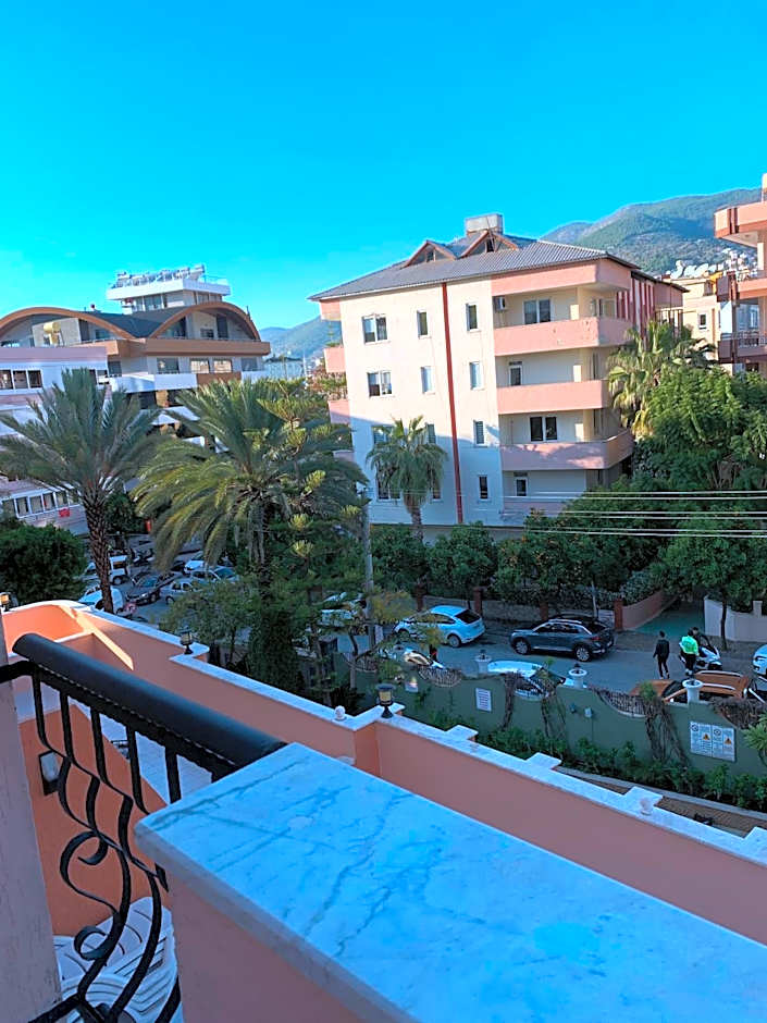 May Flower Apart Hotel