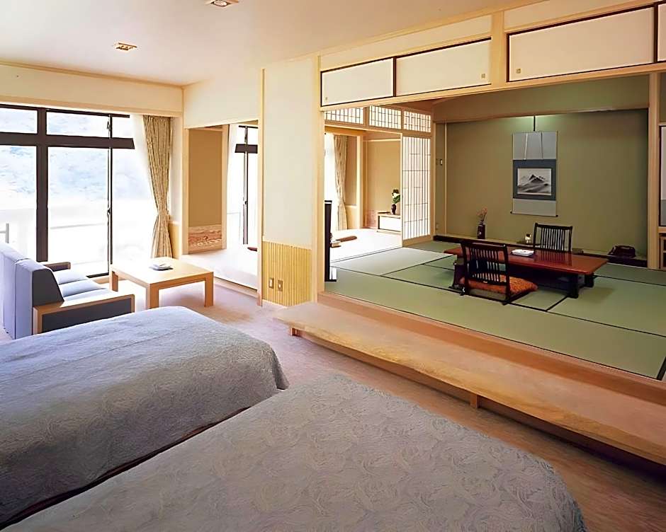 Unzen Miyazaki Ryokan