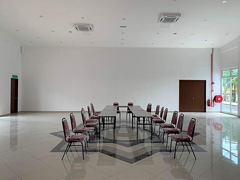 Capital O 90756 Cara Hulu Hotel