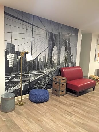 Jazz on Columbus Circle Hostel