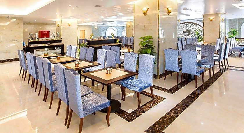 Royal Quang Binh Hotel