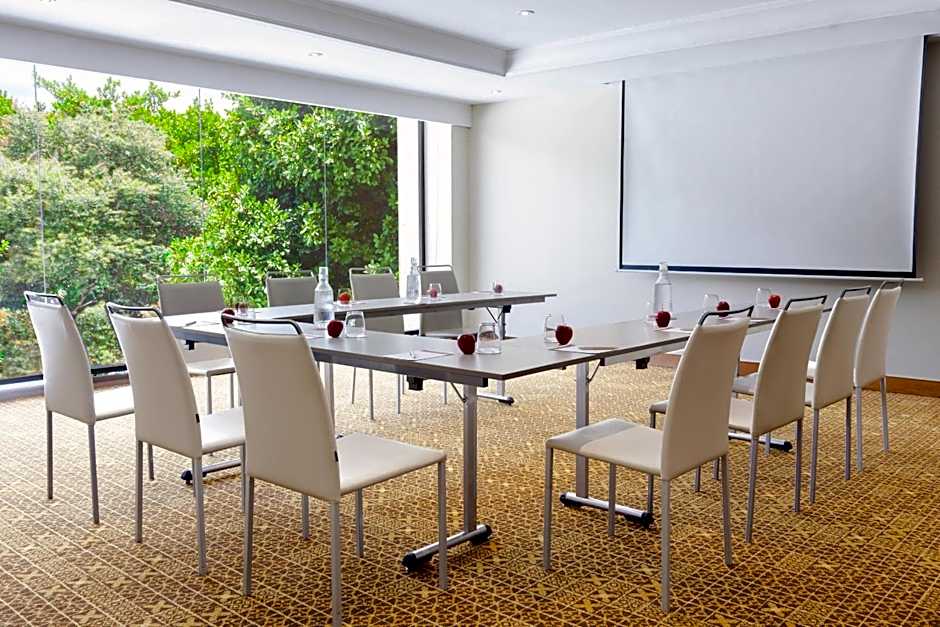 NH Collection Bogotá Royal Teleport