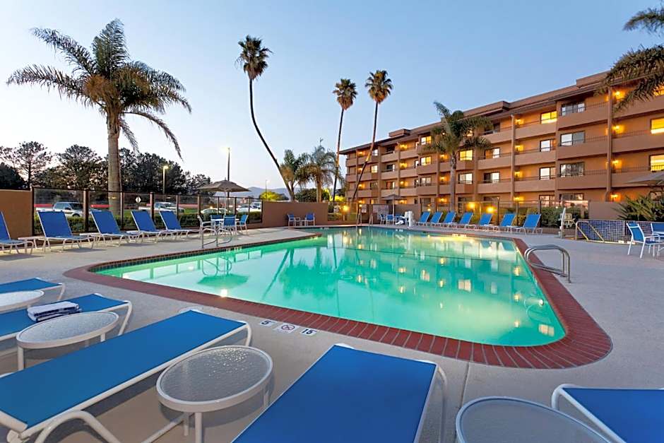 Holiday Inn Hotel & Suites Santa Maria By IHG