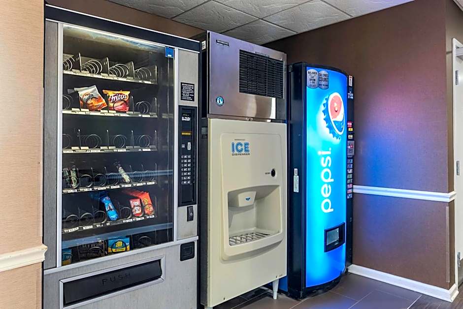 Comfort Inn & Suites Bryant - Benton