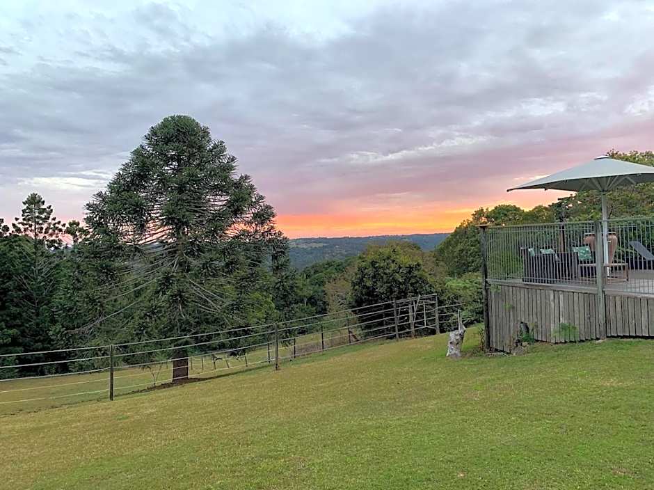 Montville Holiday Apartments