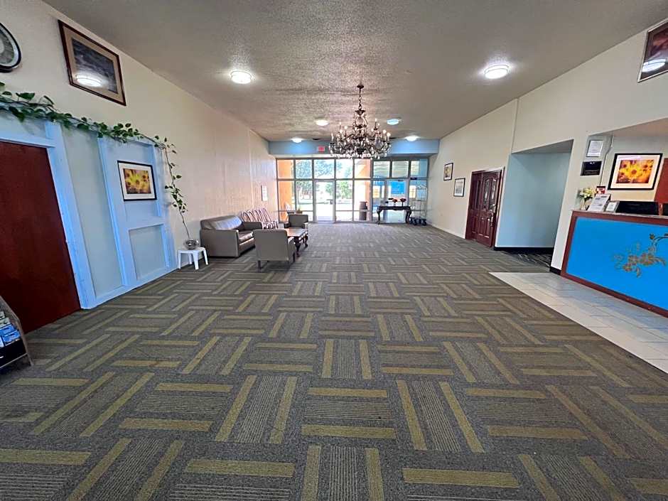 Colby Inn and Suites