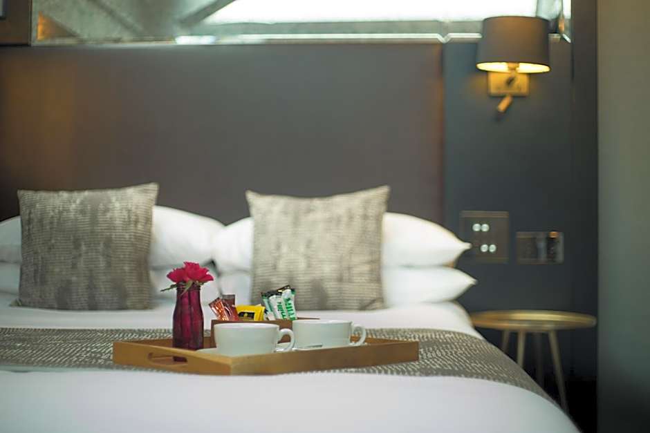 Camden Enterprise Hotel