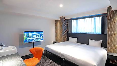 Twin Room with Bath