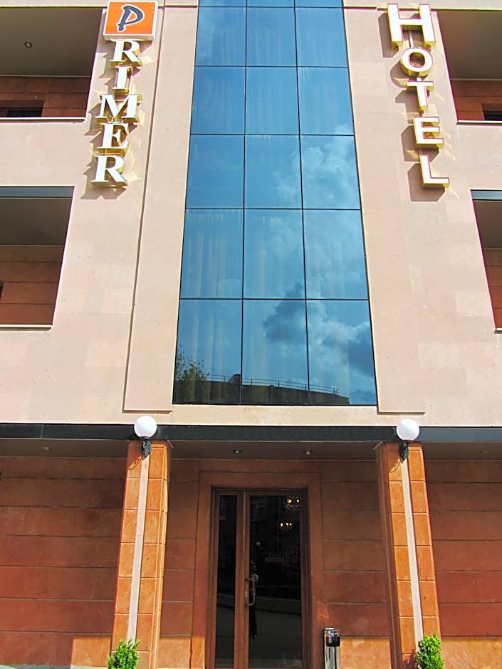 Primer Hotel