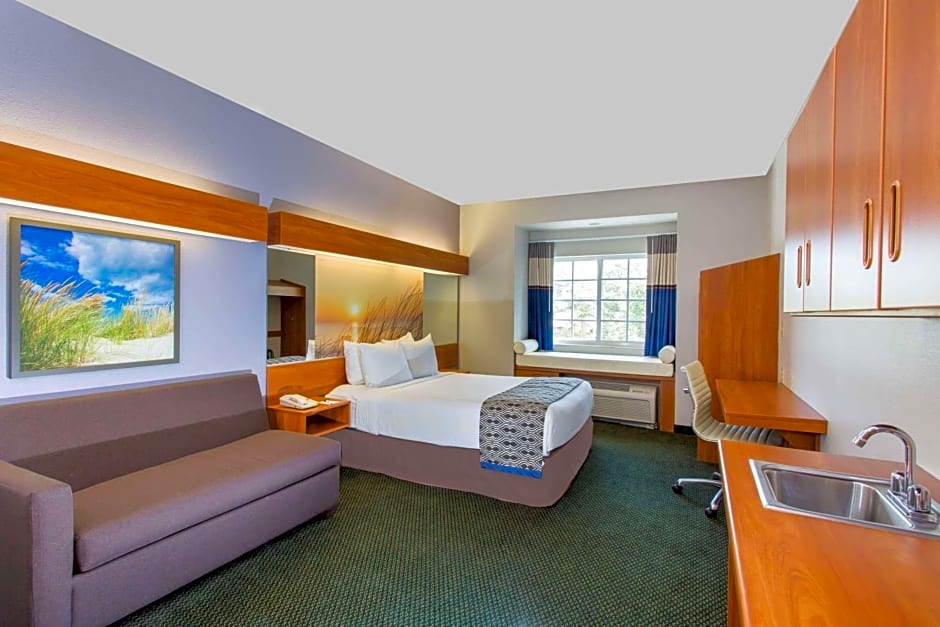 Microtel Inn & Suites By Wyndham Port Charlotte