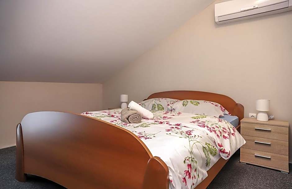 Hotel ZRINSKI
