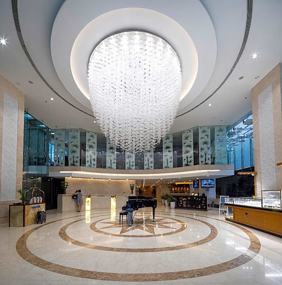 EdenStar Saigon Hotel & Spa