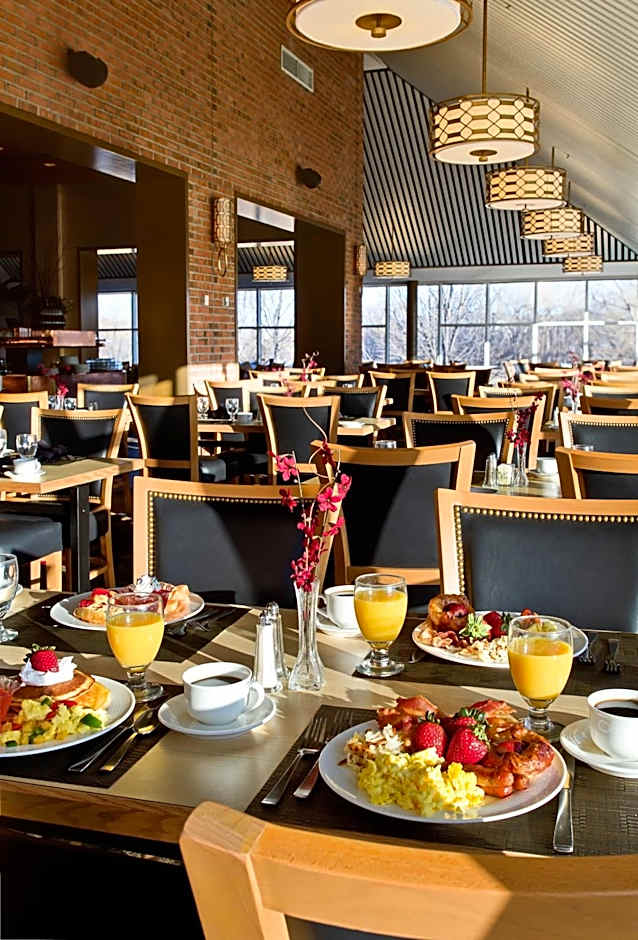 Crowne Plaza Minneapolis West By IHG