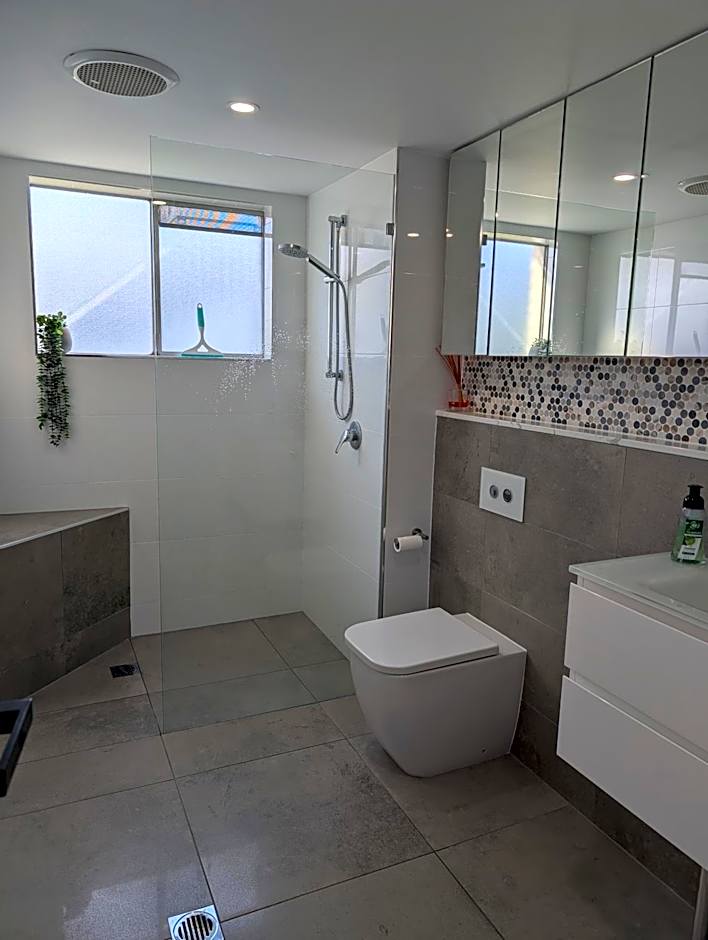 Tradewinds Apartments