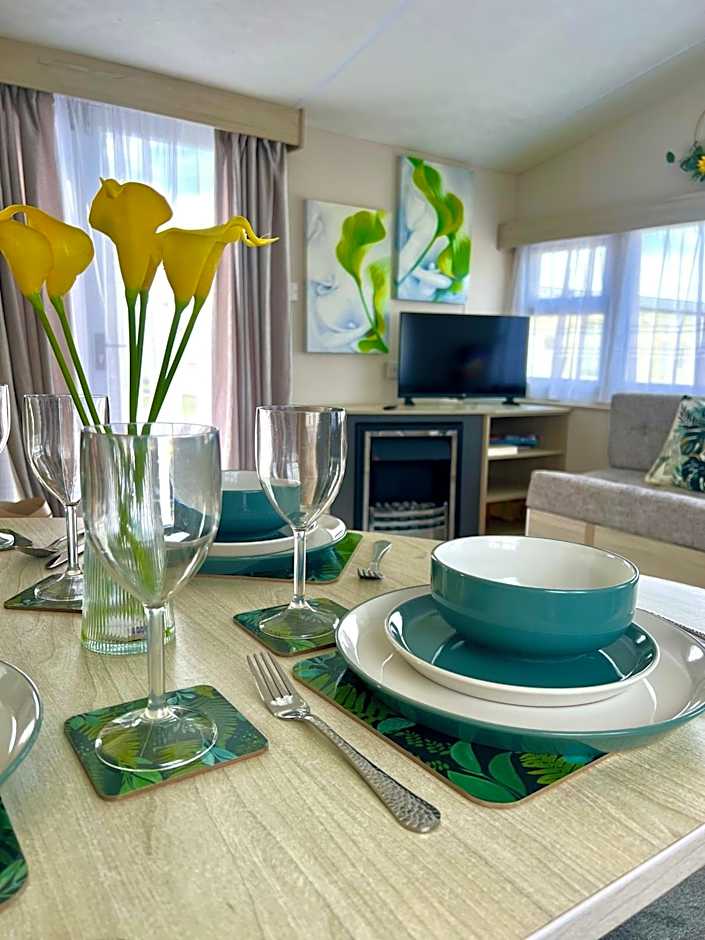 Lyons Robin Hood , Rhyl