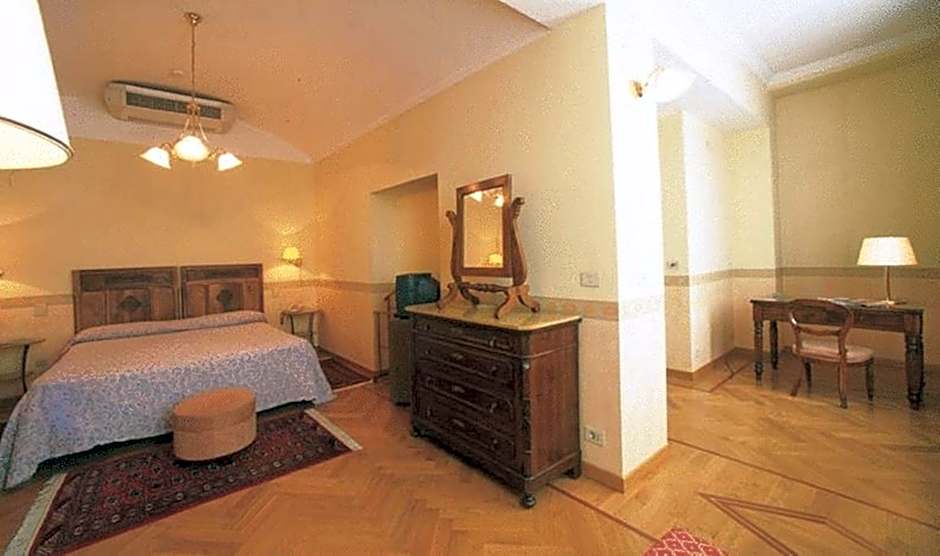 Hotel Roma e Rocca Cavour