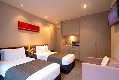 Ensuite Bedroom (No View)