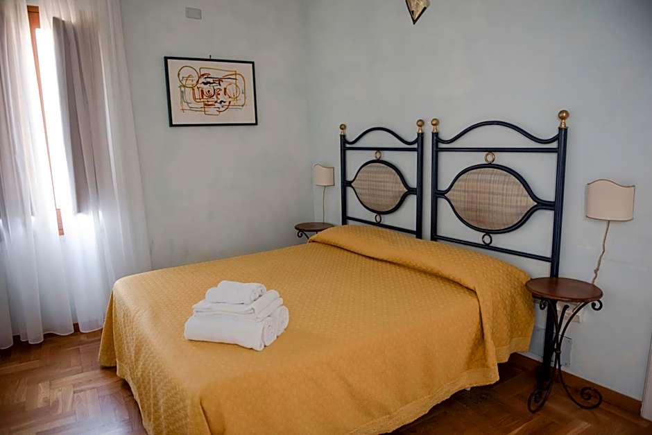 Foto 1 von 18 von Larger 1 Double Bed or 2 Beds