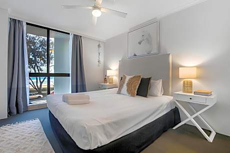 One-Bedroom Apartment with Ocean View Standard