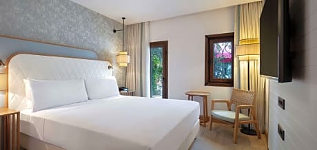 King Deluxe One Bedroom Suite