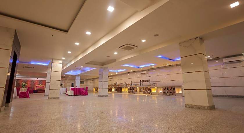 Hotel Krishnam Vrindavan – Near Banke Bihari Temple