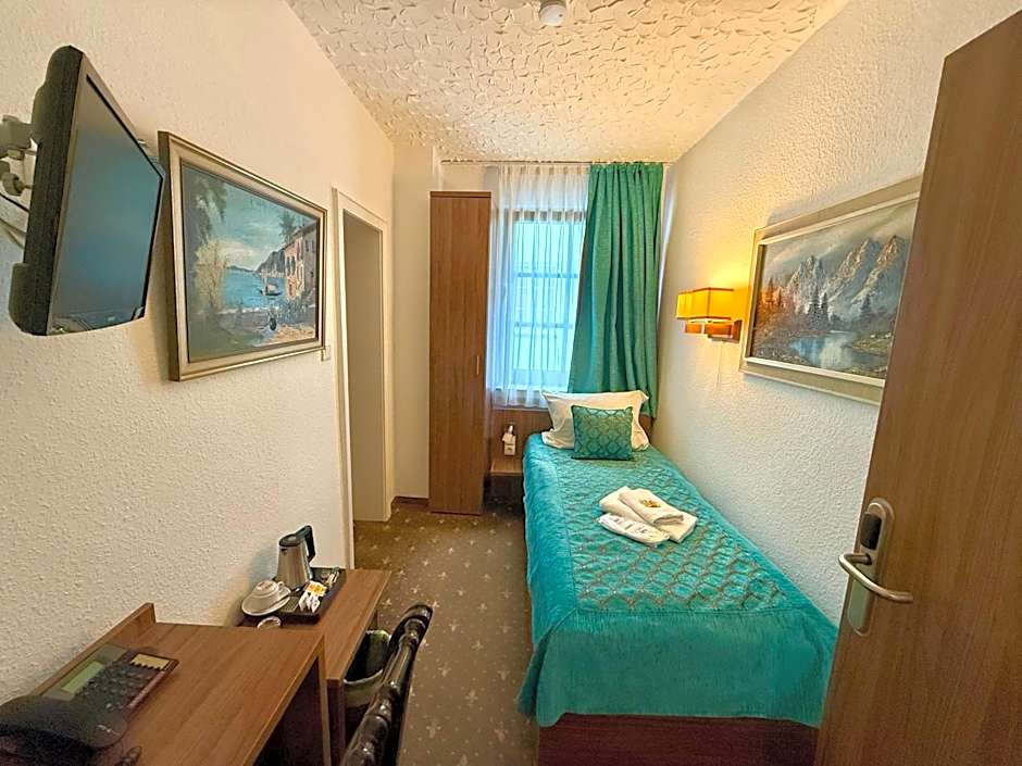 Hotel und Restaurant Löwenbräu Köln