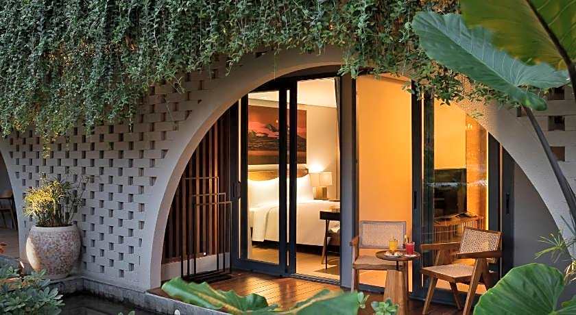 Beachwalk Residence