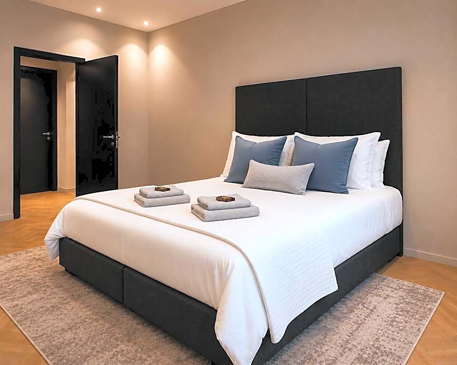 Breda Apartment w Kitchen & Private Bathroom 2p