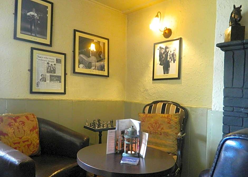 The Black Horse Inn