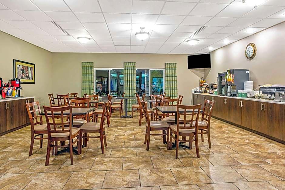 La Quinta Inn & Suites by Wyndham Biloxi